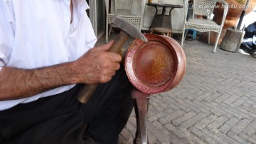 新疆维吾尔手工铜壶