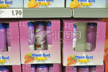 荷兰超市果汁饮料包装展位
