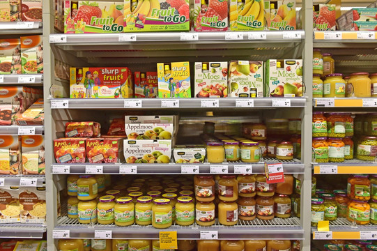 荷兰超市罐头食品包装