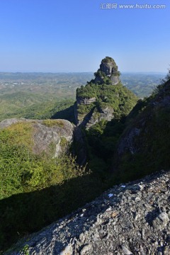 霍山风景区 砻衣石