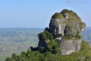 霍山砻衣石 悬崖峭壁