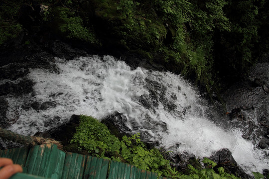 山泉瀑布 溪水