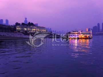 重庆两江游夜景