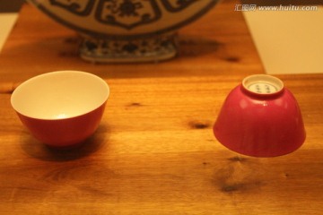 胭脂水釉碗