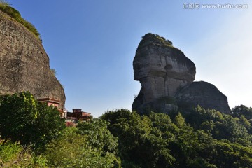 霍山酒瓮石 悬崖峭壁