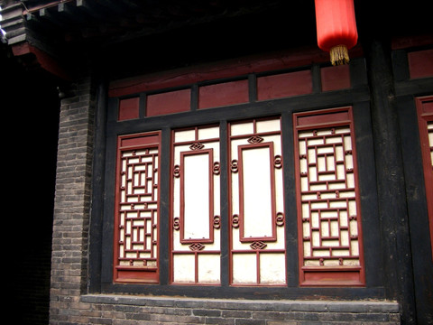 中国式建筑花隔窗