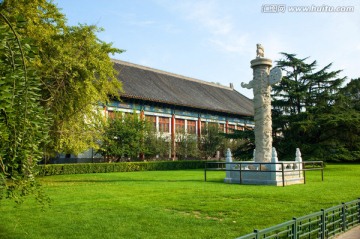 北京大学外国语学院