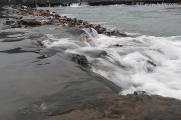 慢门拍溪流