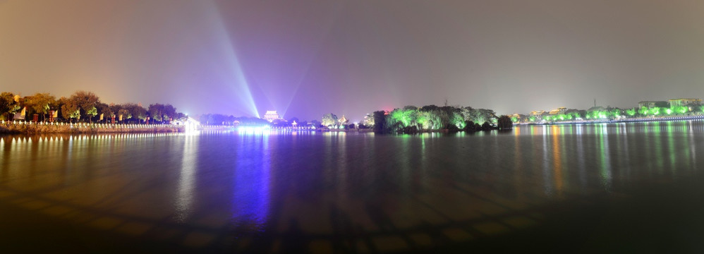 开封龙亭湖夜景