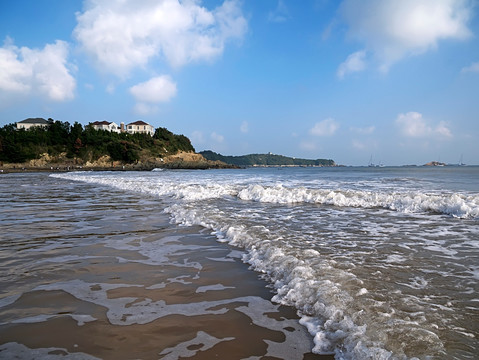 舟山朱家尖南沙景区海滨小屋海浪