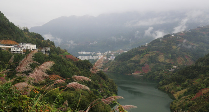 河流 集镇