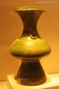 绿釉陶壶