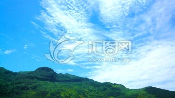 綠色山野 興隆  藍天白云