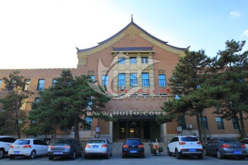 吉林大学