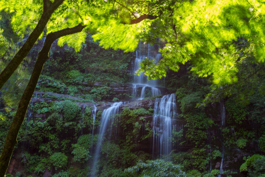 天台山山泉瀑布