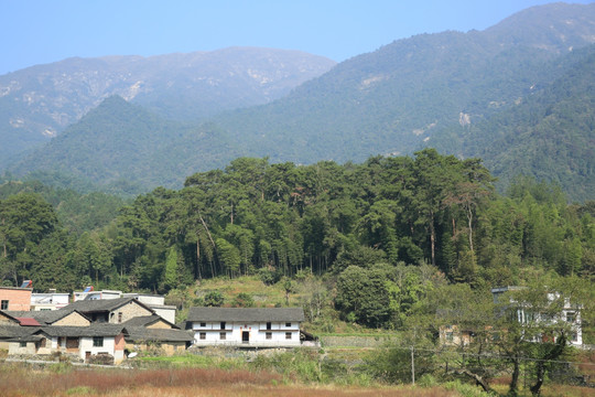 美丽的小山村