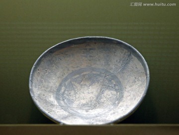 新石器时代彩陶盆