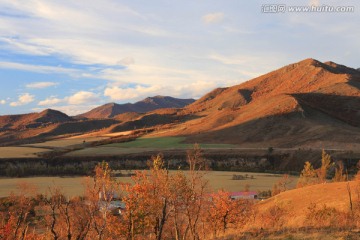 山岭秋韵