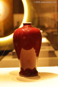 郎窑红釉梅瓶