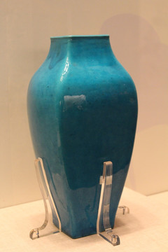 孔雀绿釉方瓶