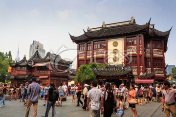 上海豫园商城古建筑绿波廊
