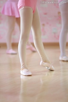 女孩芭蕾舞