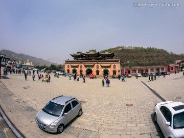 塔尔寺广场全景