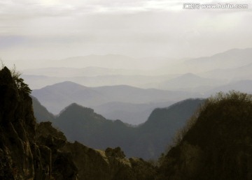 层层叠叠的远山