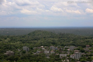 小山村