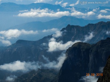 群山