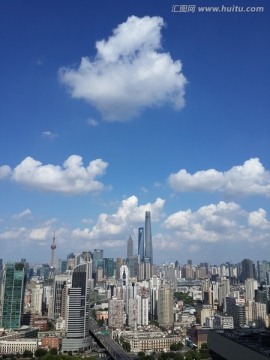 上海的蓝天白云