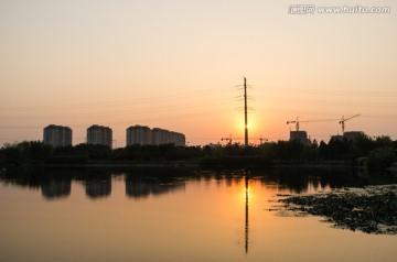 沁园湖夕阳