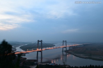 桃花峪黄河大桥