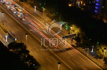 城市道路夜景