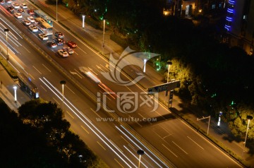 城市道路夜景