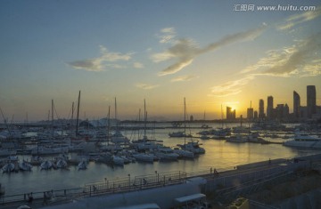 港湾晨曲