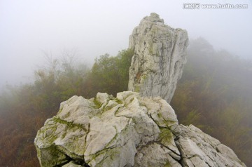 岩石 晨雾 雾景 雾霾