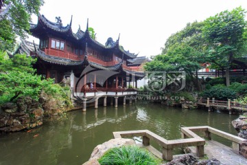 上海豫园仰山堂卷雨楼