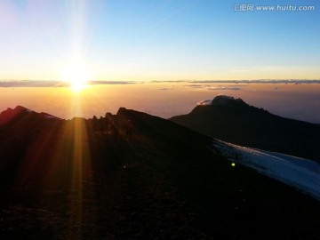 火山口看日出