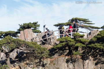 黄山始信峰观景台 游人游客