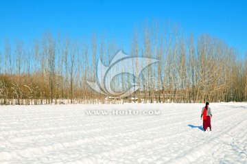 北方天空 大雪 雪后田野 天气