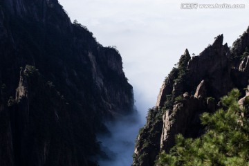 西海大峡谷 白云谷 云海苍茫