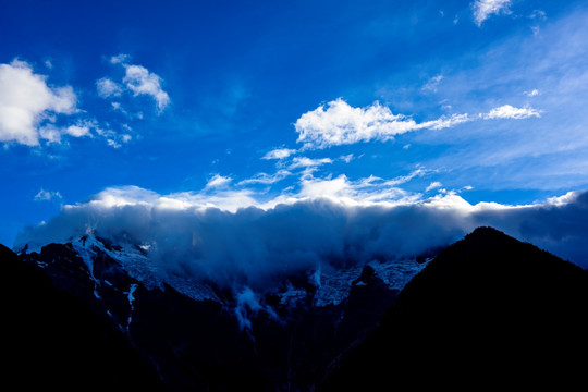 梅里雪山