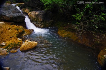 瀑布 溪流