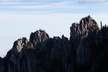 黄山 山峦起伏 悬崖峭壁