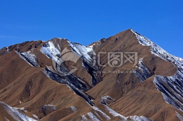 高原雪山