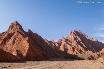 新疆库车大峡谷