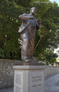 米迦勒柯林斯雕像