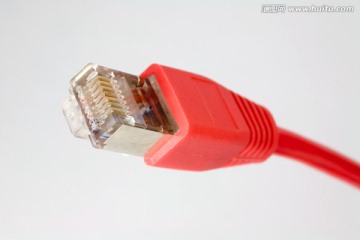 红色网络电缆