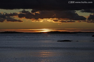 夕阳在秋的海